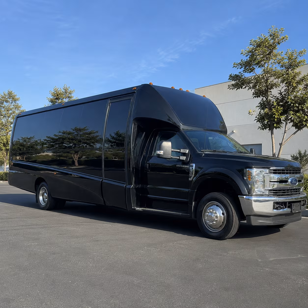 Kingsport Winery Tour & Pub Crawl Transportation