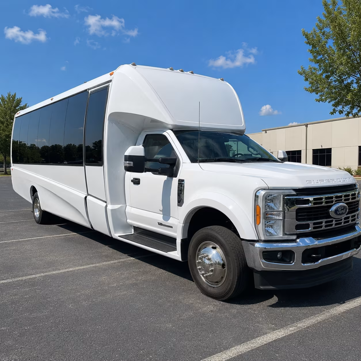 Knoxville Airport Shuttle & Transportation party bus exterior