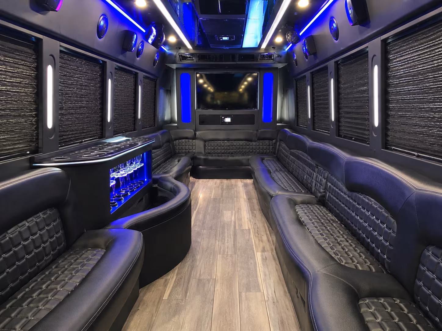 Knoxville Prom & Homecoming Transportation party bus exterior