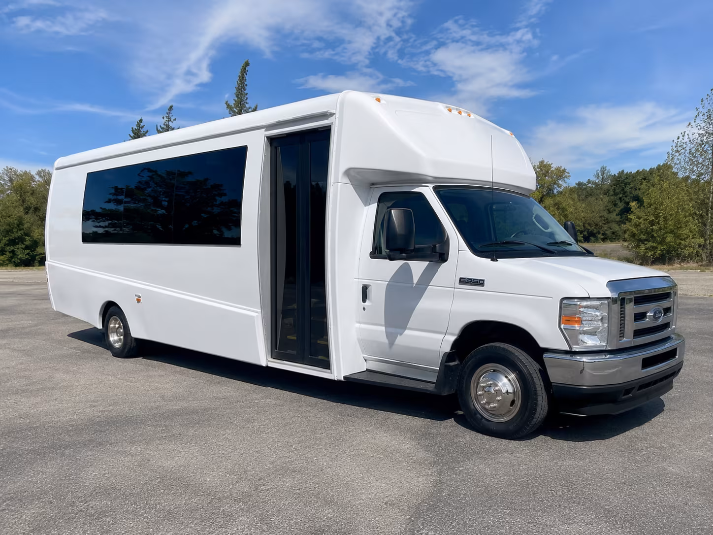 Knoxville Sporting Event Transportation party bus exterior