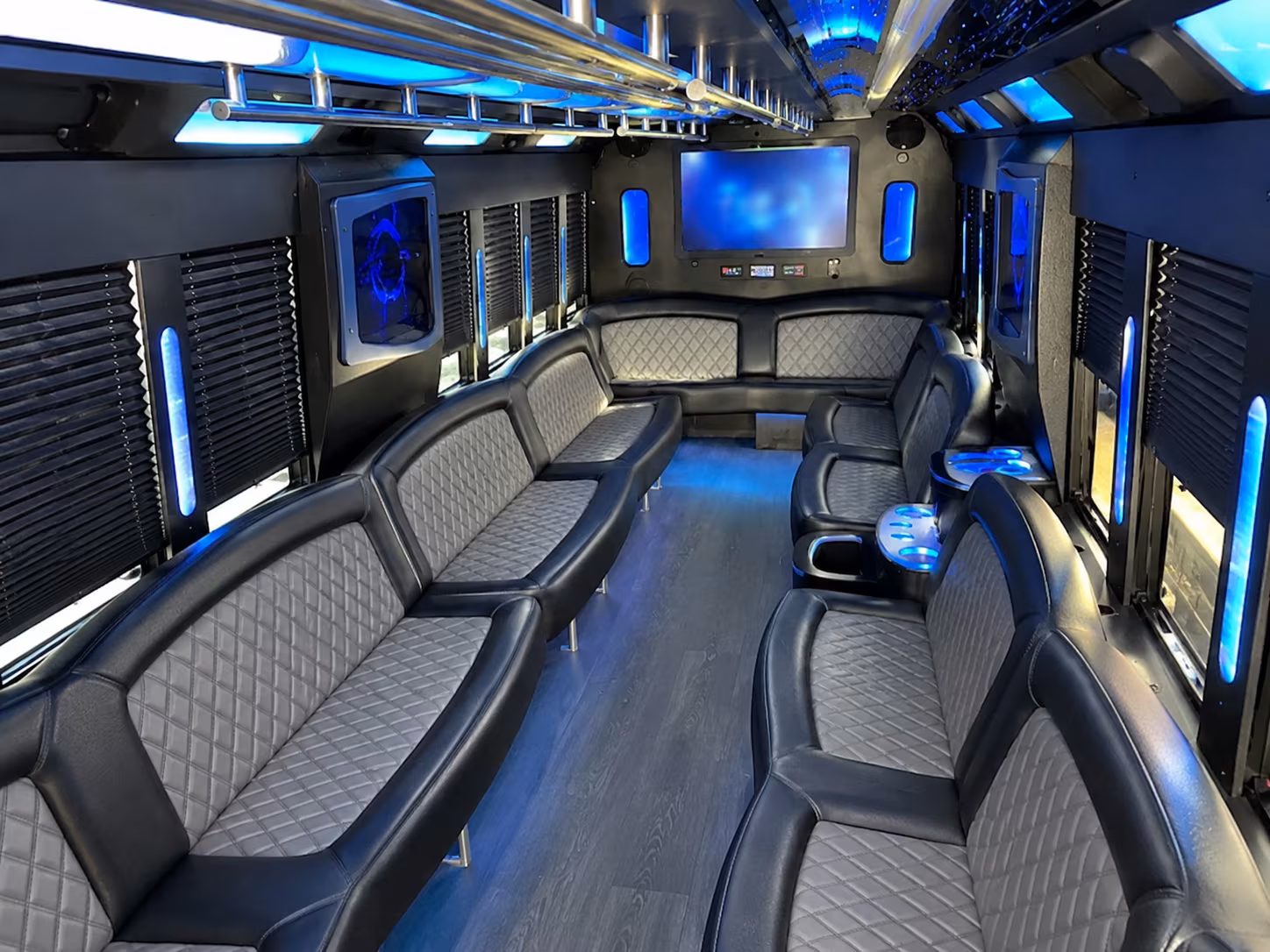 Knoxville Winery Tour & Pub Crawl Transportation party bus exterior